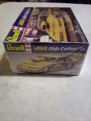 A9C 1/25 Revell JEGS OLDS CUTLASS PRO STOCK Model #85-7678 Sealed New