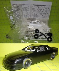 DONOR NASCAR 1996-1997 FORD THUNDERBIRD STOCK CAR KIT- WHITE – NO DECALS – 1/24