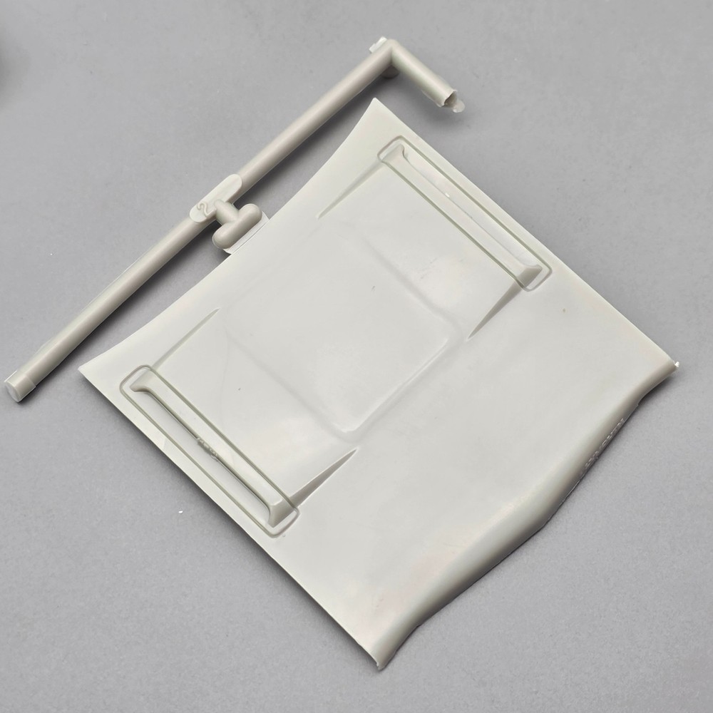 AMT 1/25 1968 Plymouth Road Runner Parts Kitbash Hood