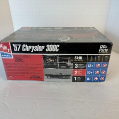 Vintage AMT Ertl ’57 Chrysler 300C Model Kit 1:25 Sealed 120+ Parts Car Hobby
