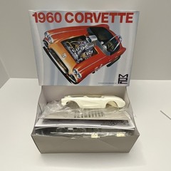 MPC 1960 Corvette 1:25 Plastic Customizing Model Car Kit Unassembled MPC830/12