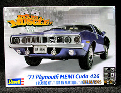 Revell Muscle 1971 Plymouth 426 HEMI Cuda 1:24 Model Kit OPEN BOX 85-2943