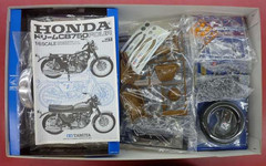 Tamiya 1/6 Honda Dream CB750 FOUR Vintage Motorcycle Model Kit 16001 Open Box