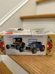 AMT 1925 FORD T FRUITWAGON SCALE 1:25 NEW 869/12