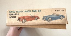 Ringo Plastic Model Car Twin Kit – Ferrari & Jaguar XK120