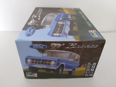 Revell Ford Bronco 1:25 Model Truck Kit 85-4320 (2016)