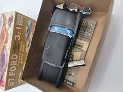 AMT T-157-200 Original 1957 Ford 2 door Hardtop 3 In 1 Custom Stock Part Built