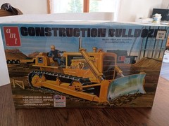 AMT 1:25 Construction Bulldozer Model Kit – AMT 1086 New Sealed!