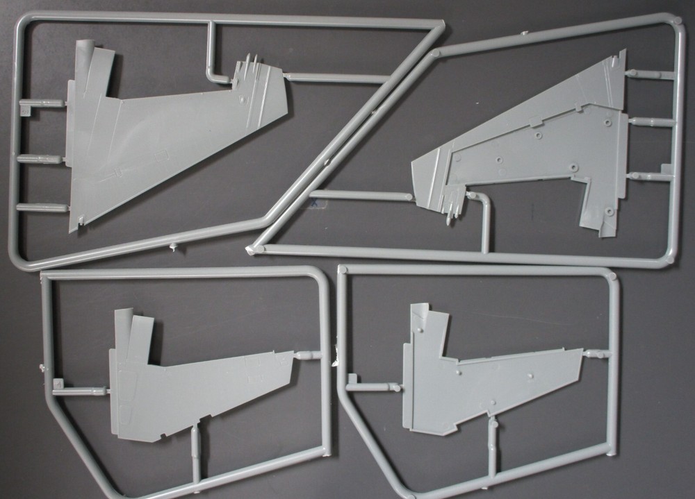 Great Wall Hobby 1/48th Scale Su-27UBM Flanker – Parts Lot B from Kit No. S4817