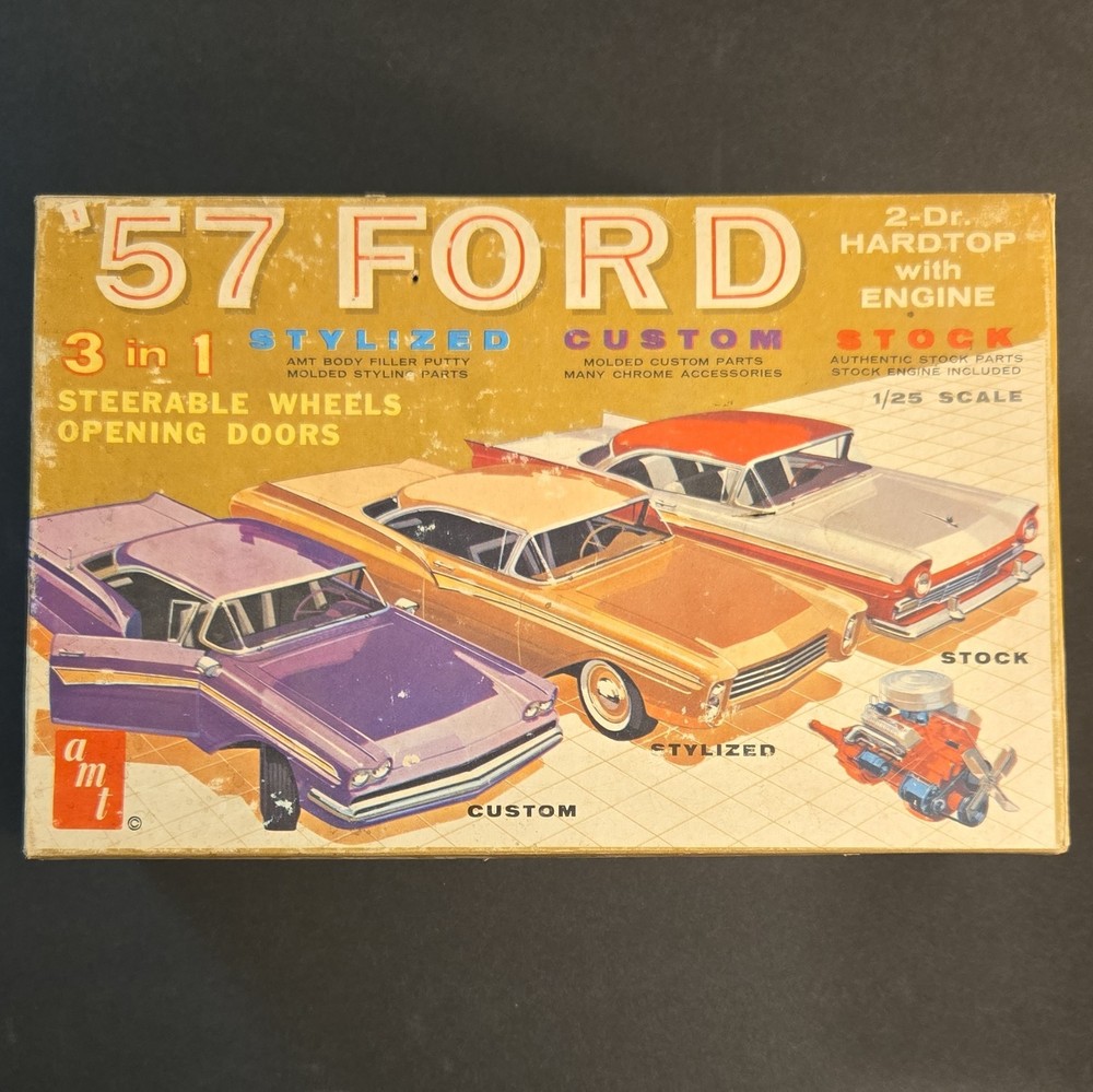 AMT 57 Ford 2-Dr Hardtop w/ Engine 1:25 Plastic Model Kit T-157-200