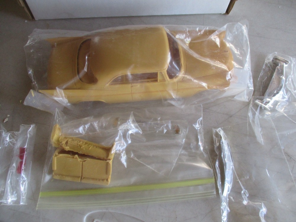 All American Models? Resin 1956 Chrysler Sport Sedan STOCK🔥 1:25