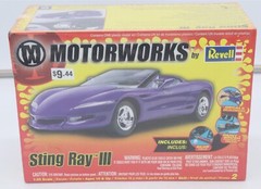 Factory Sealed Revell Motorworks Sting Ray III 1:25 Scale Model Kit #85-1253 NEW