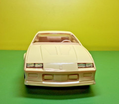 1985 Chevy Camaro Z-28 Yellow Chevrolet dealer promo 1/25 AMT Ertl