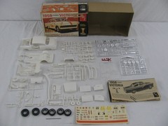 1965 AMT 1/25 Trophy Series 1956 Ford Victoria 3 in 1 Model Car Kit #2156 Read!