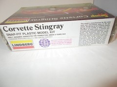 Vintage 1981 Lindberg Model Kit. No. 144 Corvette Stingray Snap 1:32 NOS SEALED