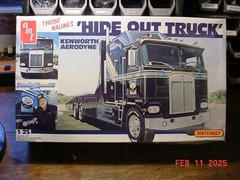 AMT Kenworth Aerodyne Tyrone Malone 1/25 Model Kit UPRM