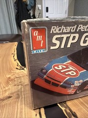 AMT #43 Richard Petty STP Grand Prix Kit # 6728 Factory Sealed 1:25