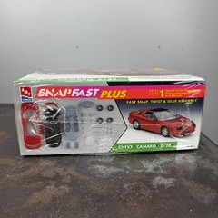 AMT Chevy Camaro Z/28 #8069 Model Kit – New 1:25 Scale 1993