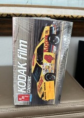 New Chevrolet Kodak Film Model Kit # 6727 Scale 1:25 AMT Sealed Box