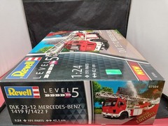 REVELL DLK23 12 MERCEDES BENZ Car Truck Collectables 17+