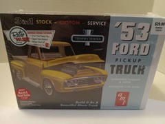 AMT 1953 Ford Pickup Truck 3 in 1 Trophy Series 1/25 Model Kit Retro ’53 AMT882