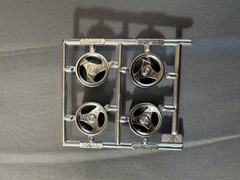 AMT/ERTL 6808 Dodge Viper RT/10 Parts Kit Bash Plated Outer Wheels