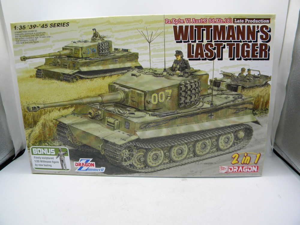 Dragon Pz.Kpfw.VI Ausf.E Sd.Kfz.181 Wittmann’s Last Tiger Late Production 2 in 1