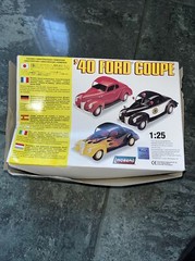 Lindberg ‘40 Ford Coupe Build 1 Of 3 Ways 1:25 Plastic Model New In Open Box !!