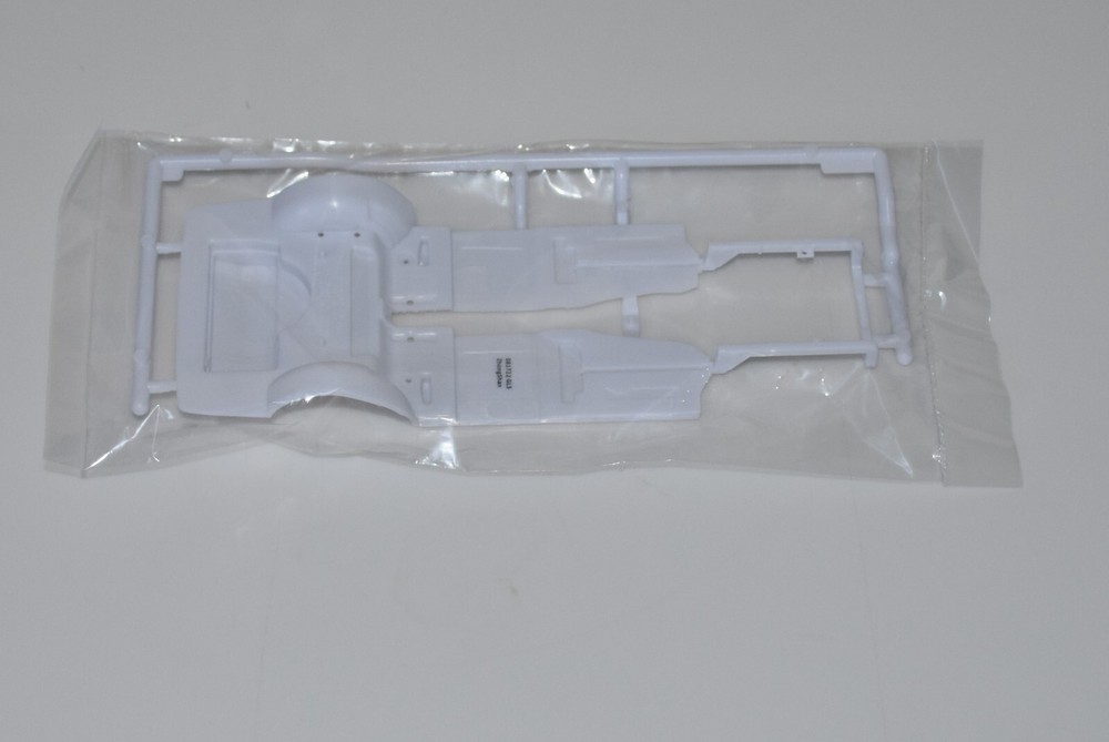 REVELL 1990 MUSTANG LX 5.0 85-4195 ⭐PARTS⭐ CHASSIS ASSEMBLY 1:25