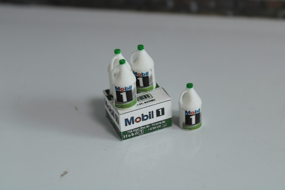 1/18 or 1/24 Mobil 1 Oil (5 items)  Shop Garage Diorama items  Austin’s Garage