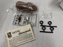 AMT t103 Corvette Vette Showrod vintage model 1/43 McM