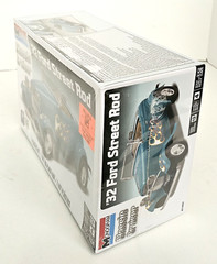 ’32 Ford Street Rod 1:24 Classic Cruiser Scale Monogram 0882 ,Model Kit,Level 4