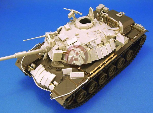 Legend 1/35 IDF Magach 3 with Blazer Armor Conversion (for Tamiya M48A3) LF1134