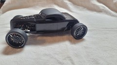 Cool Custom built up 1930-32 Ford Pro Touring Roadstr model car Gloss black 1/25