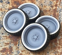Resin 22 In. Smoothie Wheels, W/One In. Whitewalls,1/24 1/25 Scale
