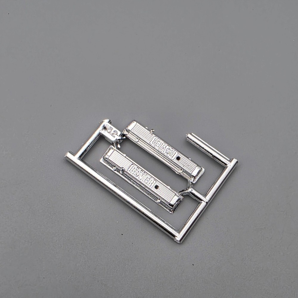LS 1/16 Morgan Plus 8 Parts Kit Bash Chrome Valve Covers