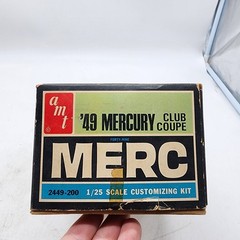 UH AMT 1949 Mercury Club Coupe 1:25 Scale APPEARS COMPLETE 3 way Model Kit READ