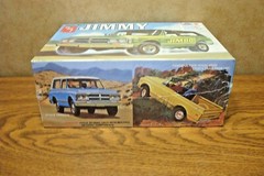 AMT 1972 GMC JIMMY 1/25 SCALE MODEL KIT