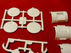 AMT Mack R685ST Fuel Tanks 1/25