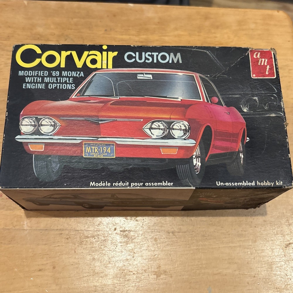 Vintage AMT 1969 Corvair Custom 1/25 Scale Model Kit #T159 Pre-Owned!!
