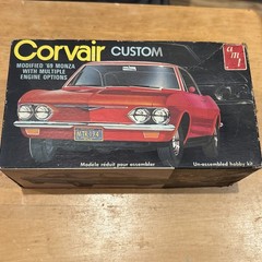 Vintage AMT 1969 Corvair Custom 1/25 Scale Model Kit #T159 Pre-Owned!!
