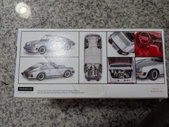 Revell Porsche 911 Carrera 3.2 Coupe 2-In-1 -New Tool 1/24 Model Car Kit 85-4521
