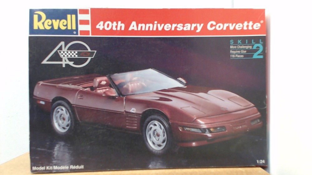 Revell 7347 40th Anniversary Corvette C6 Model Kit 1:24 Scale