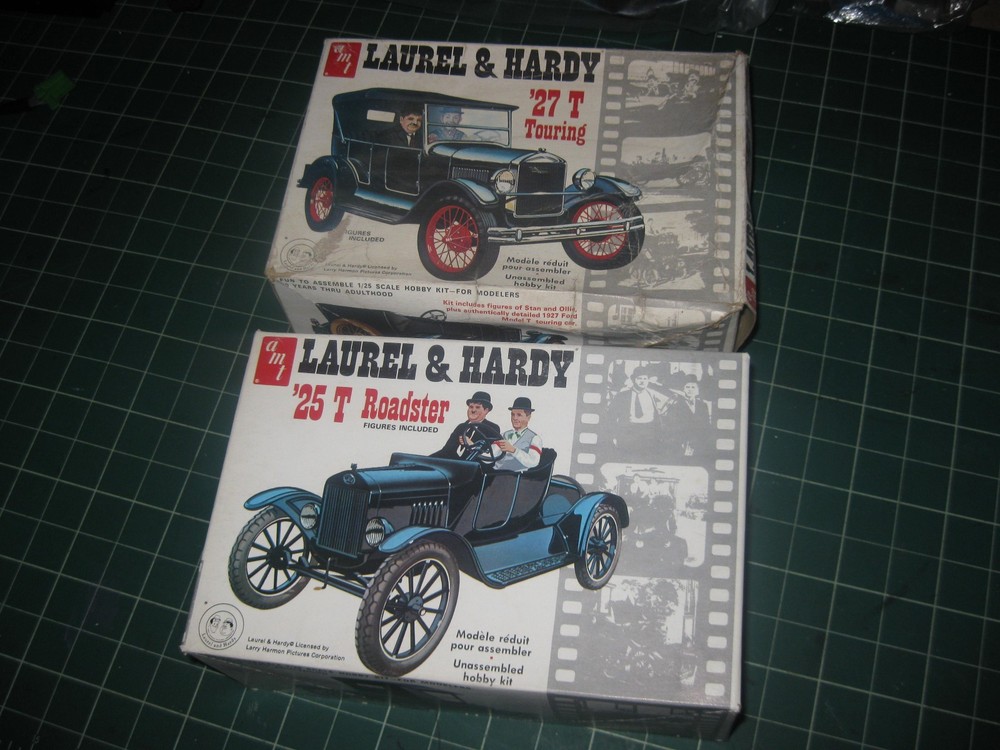 AMT 1/25 ’25 T Ford Roaster / ’27 T Touring LAUREL & HARDY Model Kit Lot *USED*