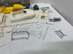 1/25 AURORA JAGUAR XKE JAG HARDTOP OR CONVERTIBLE PARTIALLY BUILT MODEL CAR KIT