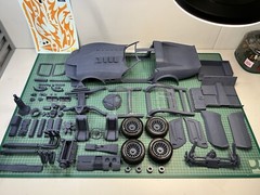 1:8 Large Scale Corvette Summer Complete Resin Model Kit with Engine – 23×8.6in