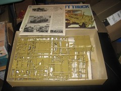 Canadian Chevrolet 15-CWT Truck by Peerless Max in 1/35 1970s