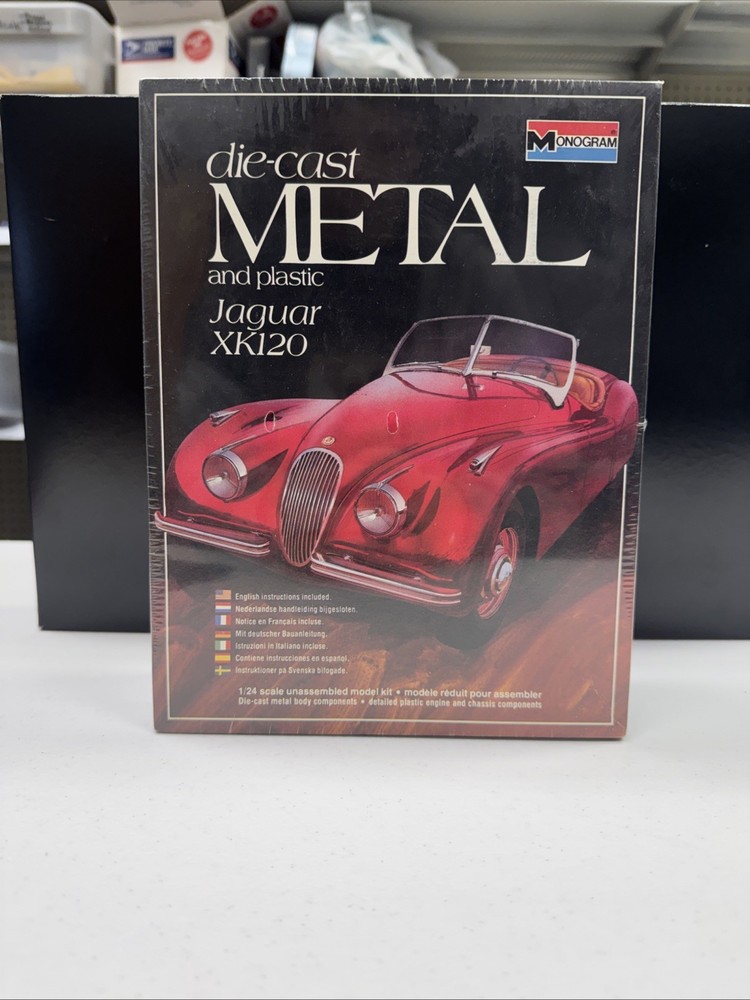 MONOGRAM- JAGUAR XK120 METAL & PLASTIC model kit sealed NIB ng31026