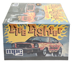 Vintage 2005 MPC Fire Fighter Mustang II Pro Stocker 1:25 Model Car Kit #38407