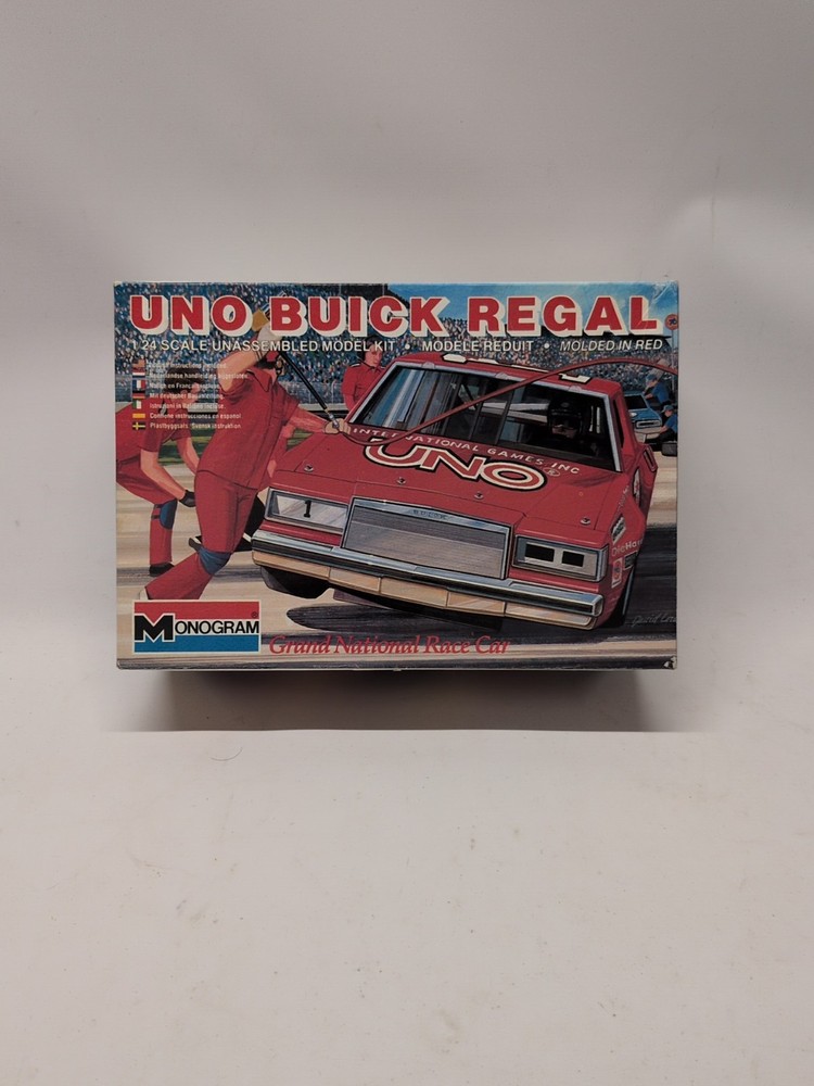 Vintage Monogram UNO Buick Regal 1/24 Model Kit #2205 Open Box Sealed Parts